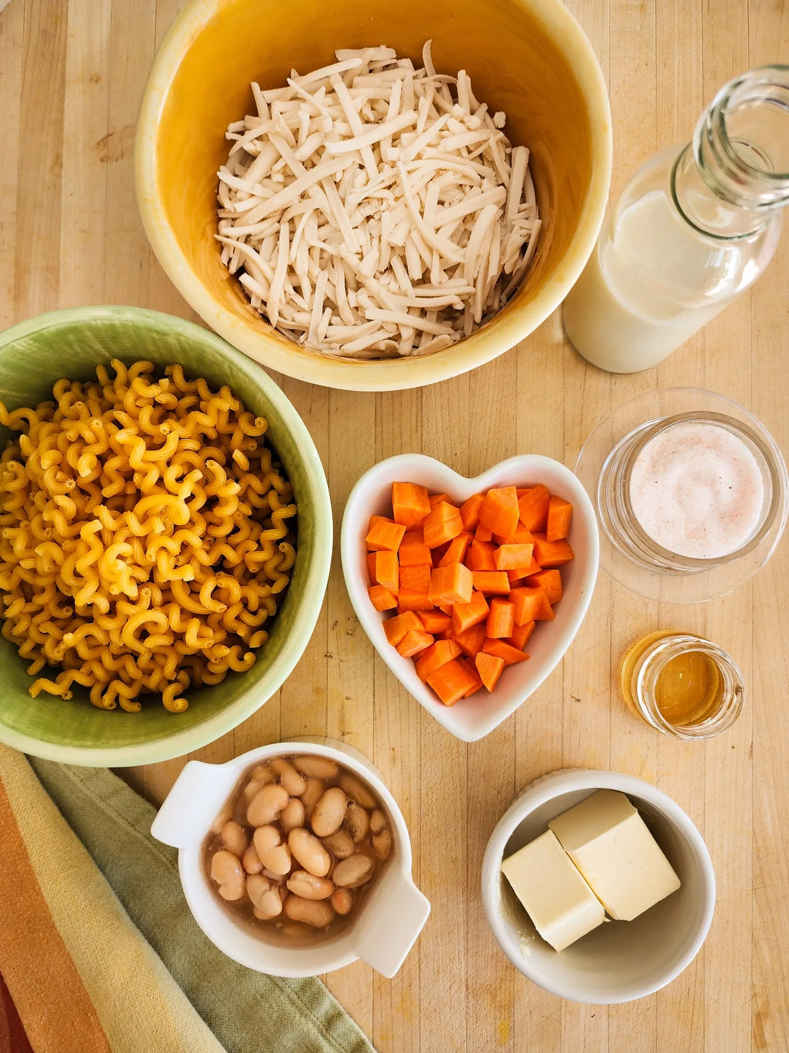 Ingredients for gluten and dairy free mac and cheese